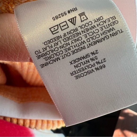 3/$30 🍂 Express Light Orange Knit Ribbed Skirt - Picture 10 of 10